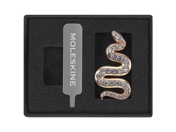 Een Moleskine Pin Crystal Snake - weer leverbaar vanaf 24-01-2025 koop je bij Moleskine.nl